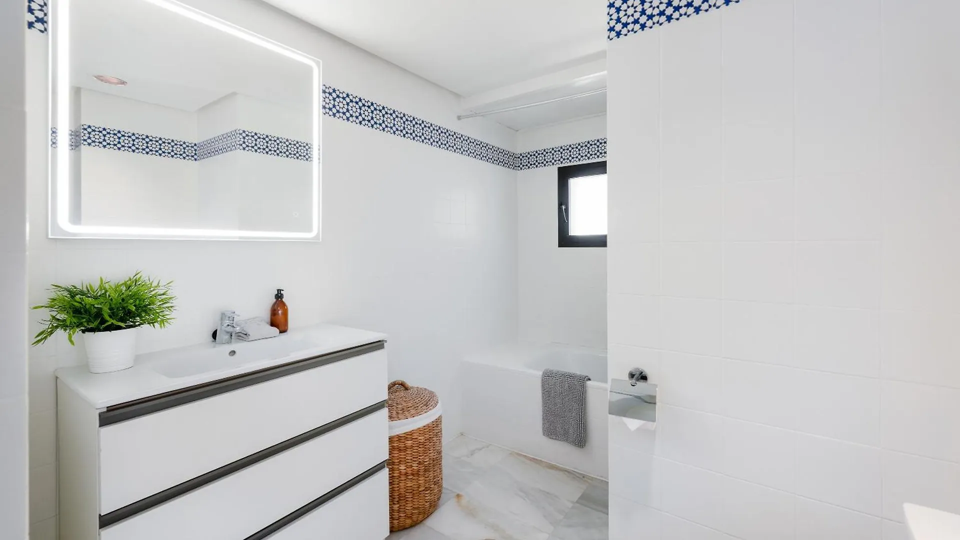 The Boho Banus Apartment, Marbella 0*,  Spanje
