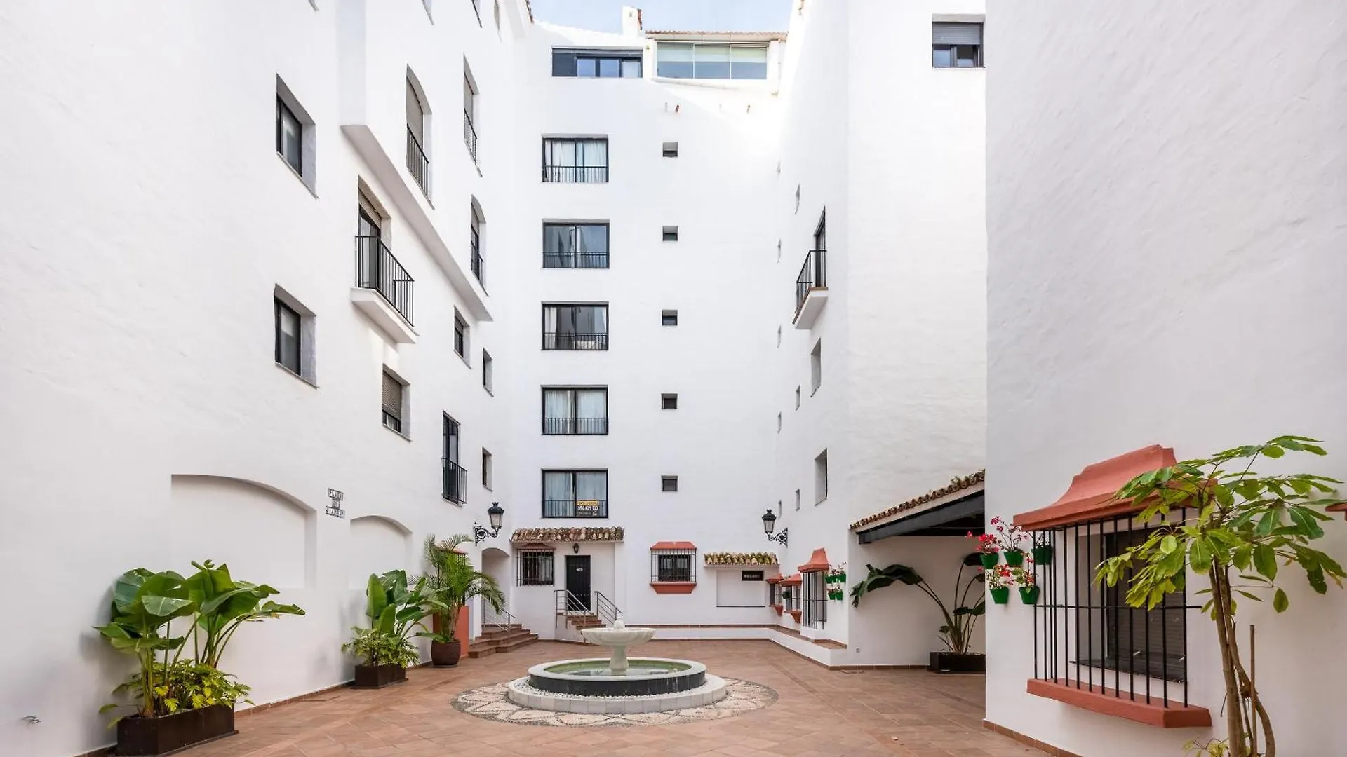 Apartamento Puerto Banús  Marbella 0*,